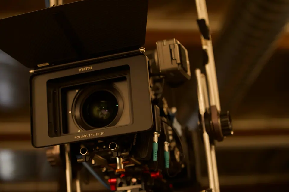 Close view of the fully built cinema camera on Baby Got Buns